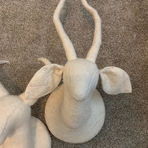 Felt Deer Heads - Picture 3 of 5